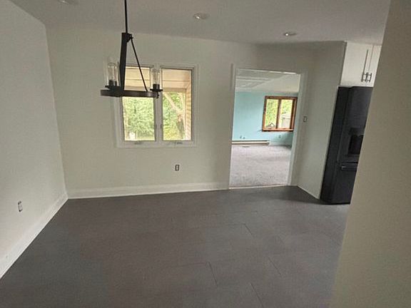 4th image of 205 Howard St