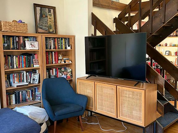 4th image of 31 Nash St #2