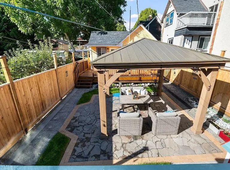 551 Atlantic St #UPPER — Photo 3
