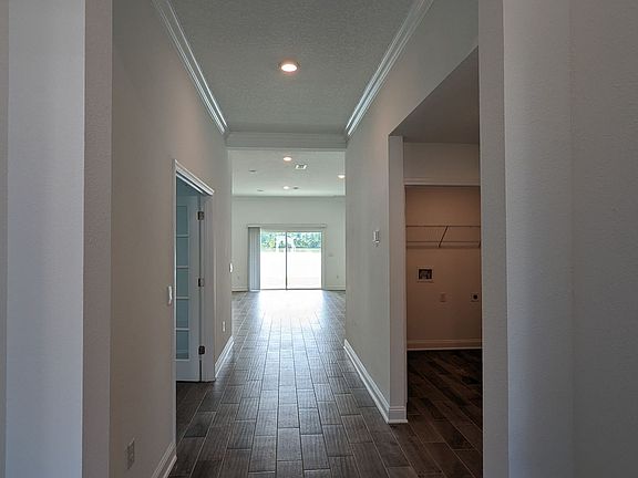 5th image of 259 Zancara St