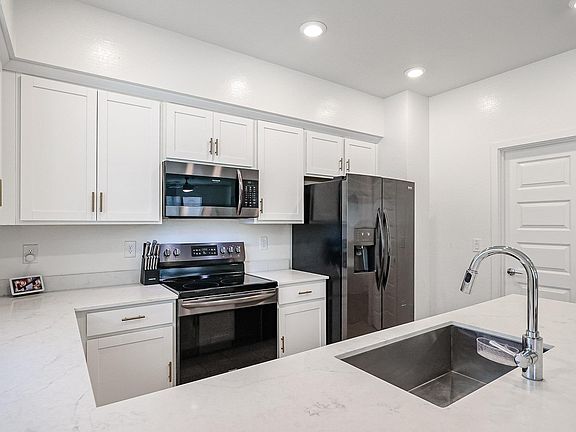 5th image of 2764 S Cavalier Dr Unit 102