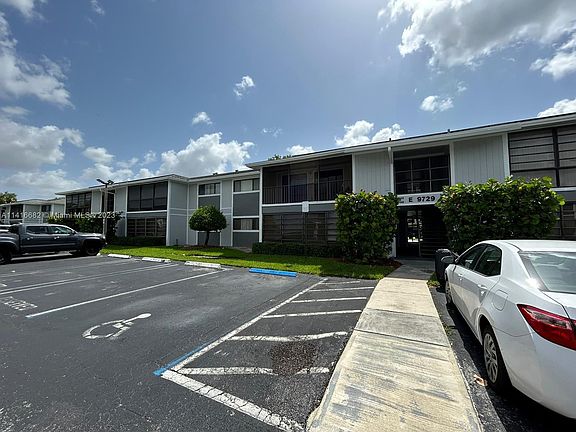 3rd image of 9729 Hammocks Blvd APT 105E