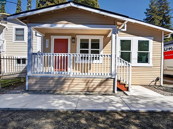 3rd image of 2021 Castro St
