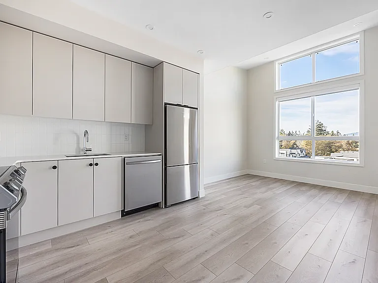 45511 Campus Dr — Photo 52