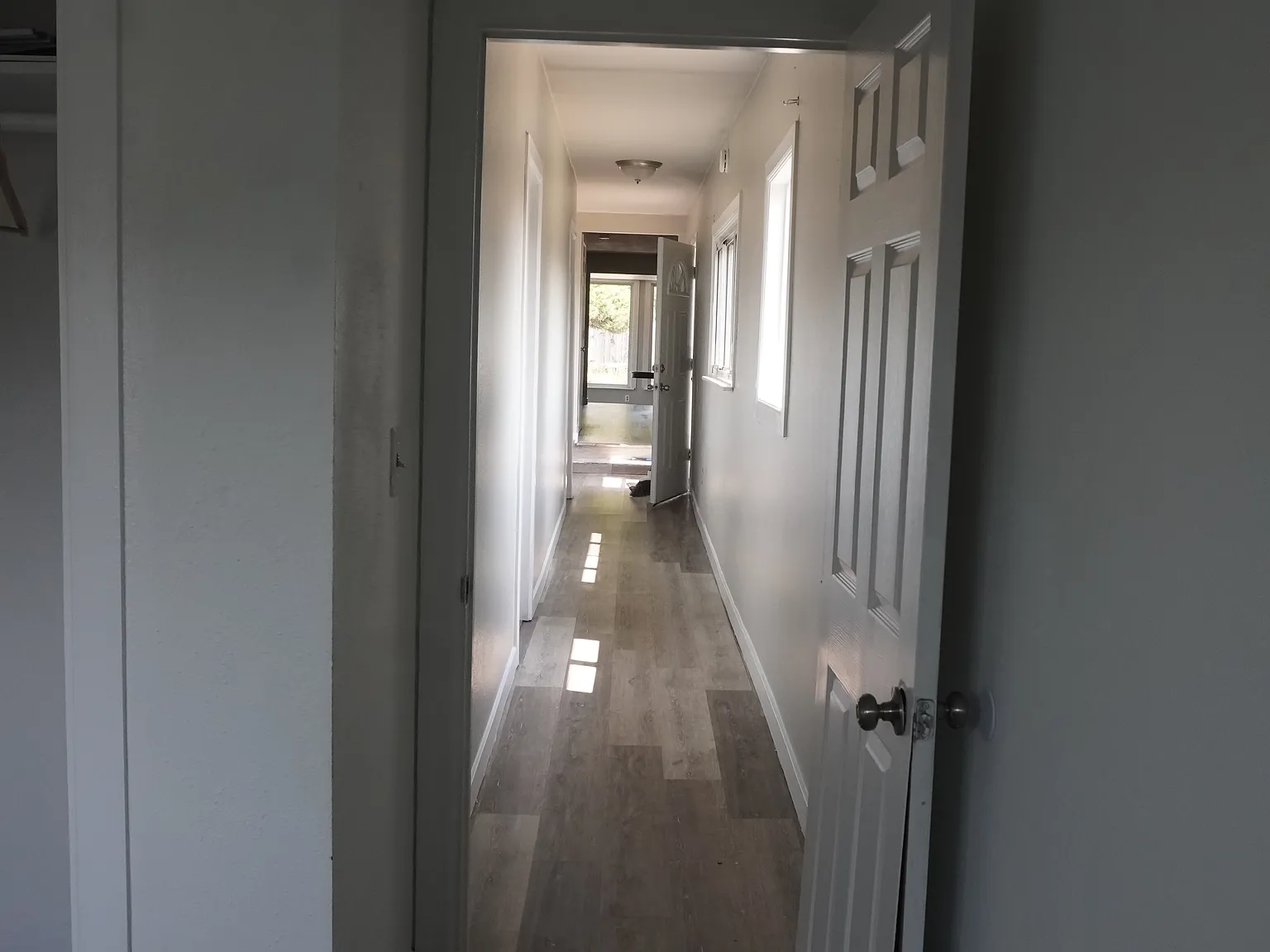 5 bed, 2.5 bath, 1750 sqft, $3,700 — Photo 3