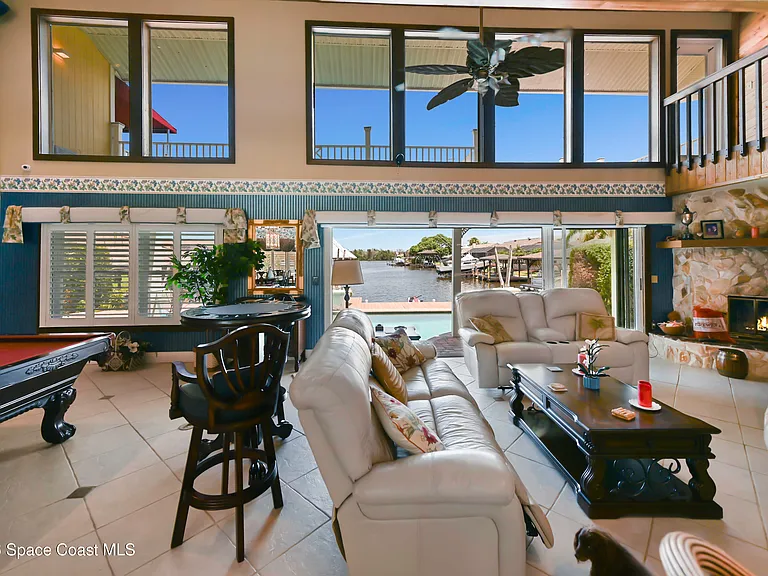 2230 Sykes Creek Dr — Photo 17