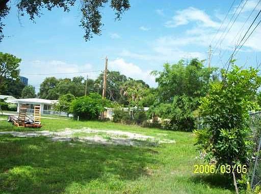 2nd image of 817 SW 8th Ter