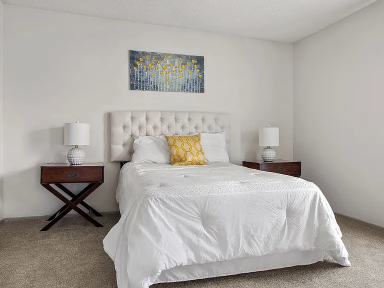 C242450_AdairoffAddison_Model2b2b_Bedroom_01