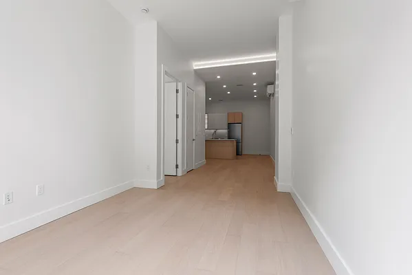 Rented by Nooklyn NYC LLC | media 13