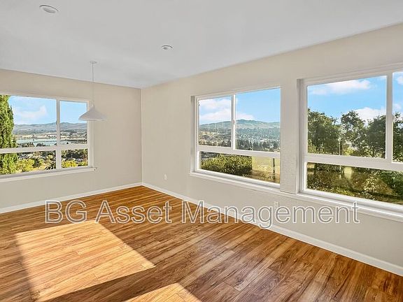 2nd image of 50 Frey Pl APT 6