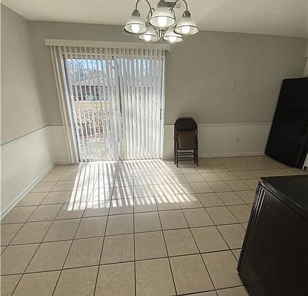 4th image of 149 Becky St