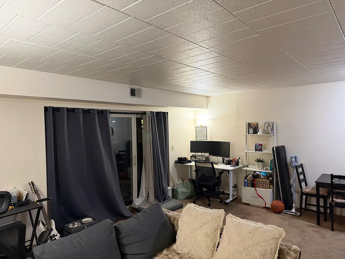 Building Photo - 220 S Negley Ave #1