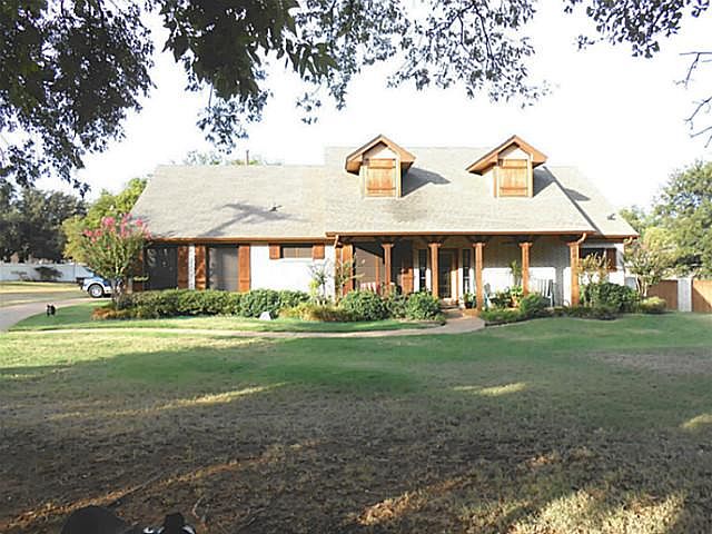 2nd image of 742 Main St