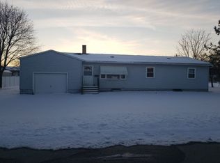 126 Jefferson St, Oconto Falls, WI 54154