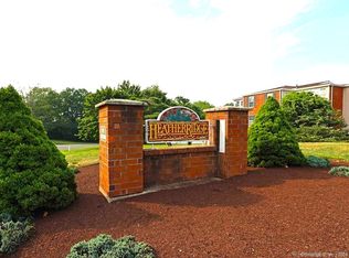 71 Heather Rdg #71, Shelton, CT 06484