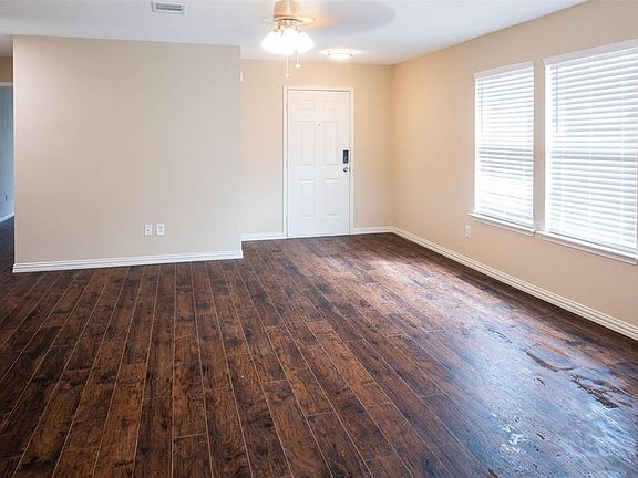2nd image of 1581 Brookstone Dr