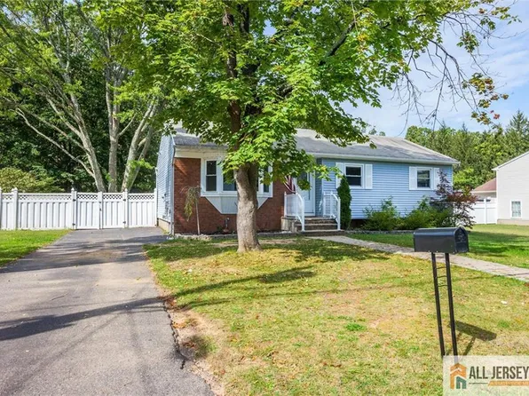 7 North St, Old Bridge, NJ 08857