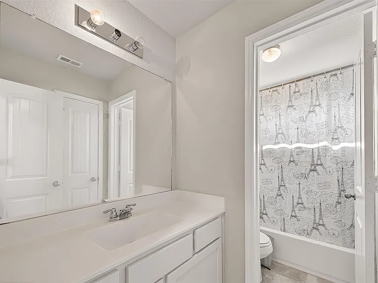 3723 Lake Varano Cir — Photo 28