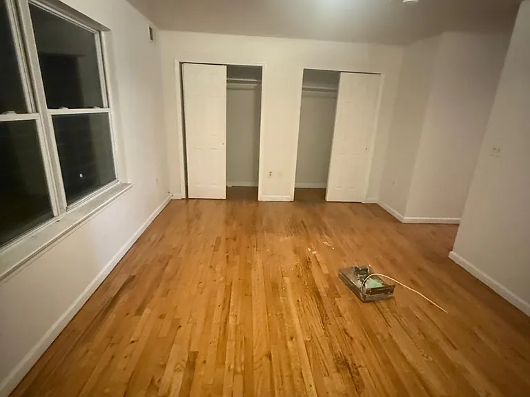 326 Livingston St #1 — Photo 5