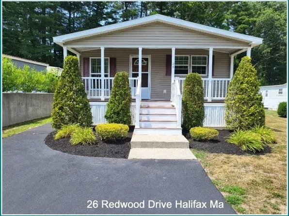 26 Redwood Dr, Halifax, MA 02338