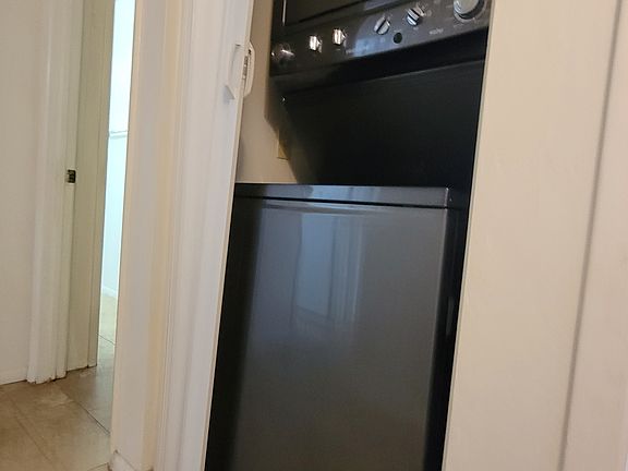 4th image of 109 W Concorda Dr APT 101