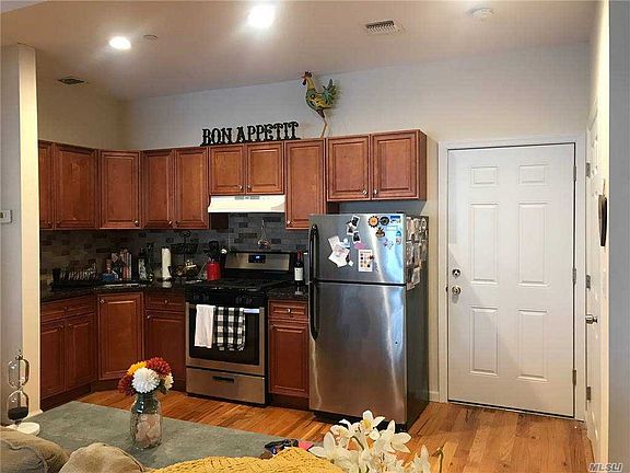 2nd image of 15-1 New St