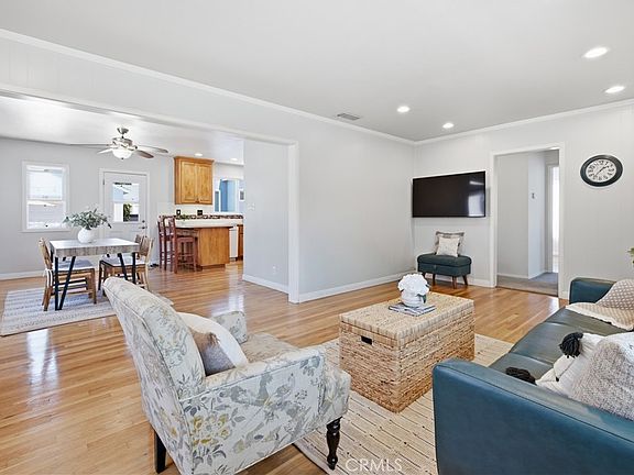 4th image of 3632 Nipomo Ave