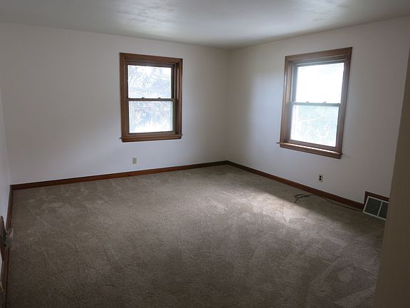 3rd image of 11328 11330 W. Greenfield Ave West Allis
