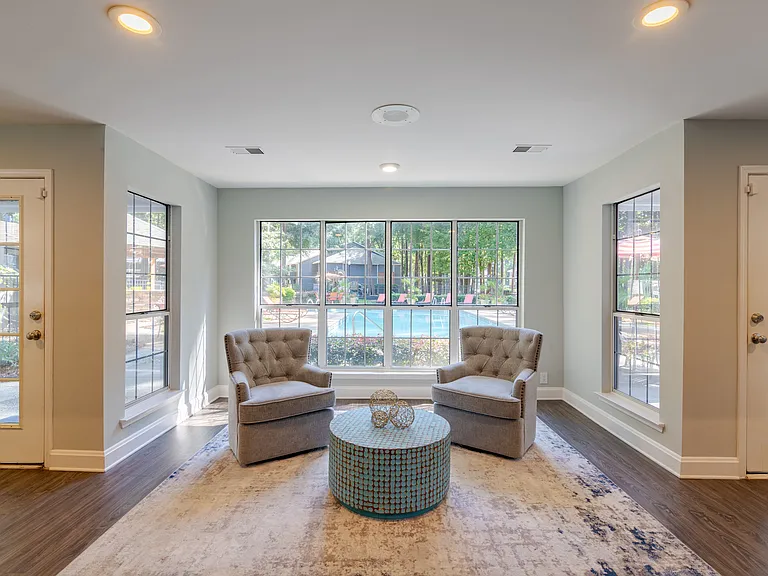 Colony at South Park — Photo 14