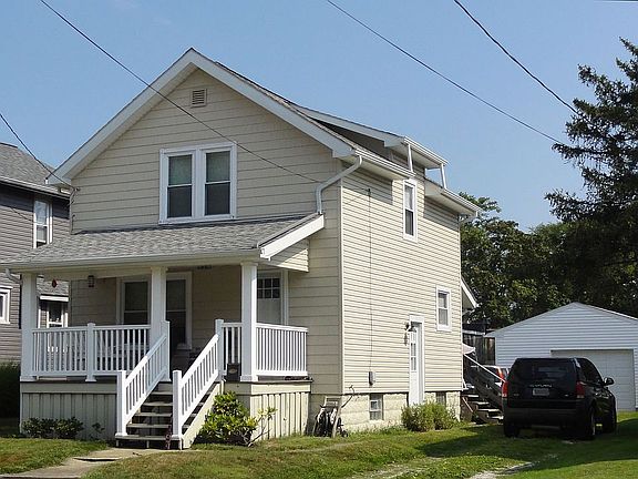 3rd image of 1767 8th St