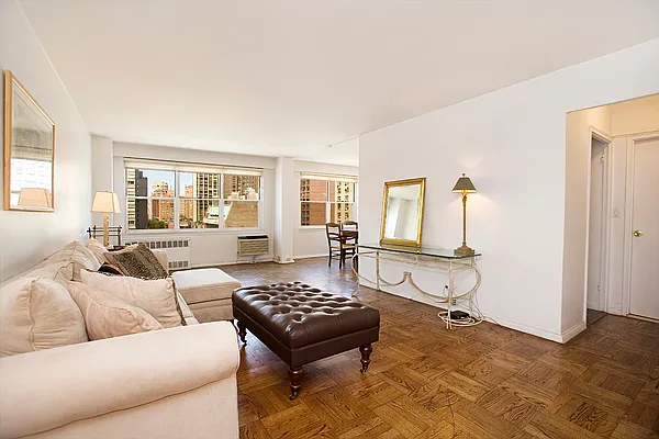 Sold by Engel & Völkers New York City | media 17