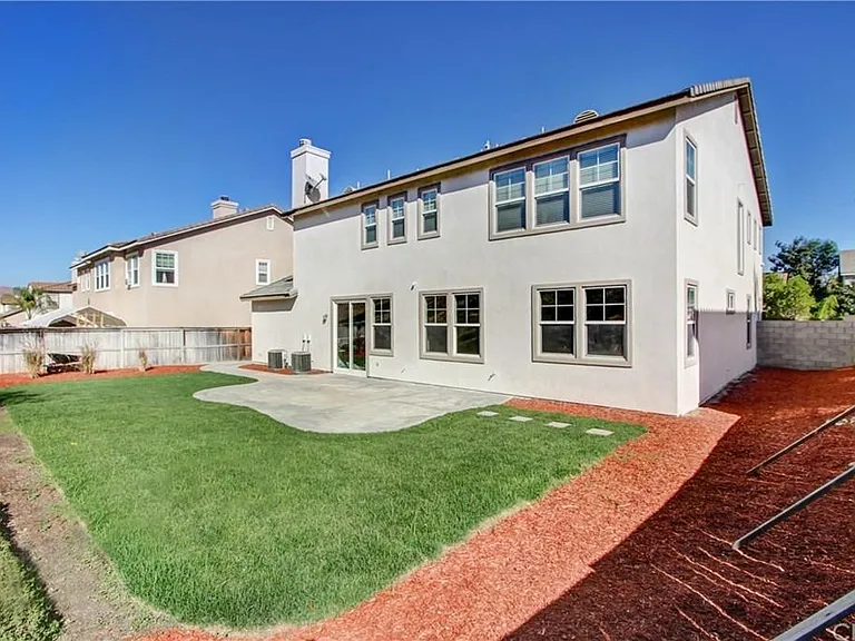8265 Lavender Ln — Photo 2