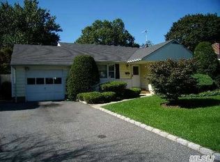 153 11th Ave, Huntington Station, NY 11746