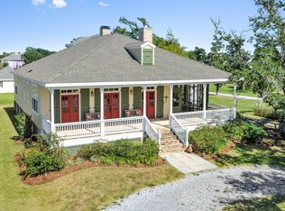 100 Mollere Dr, Waveland, MS 39576