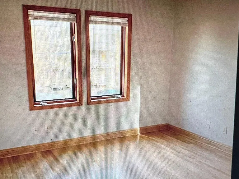 2910 N Newhall St #A — Photo 10