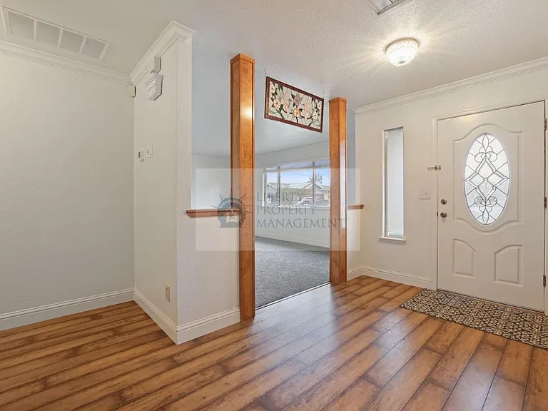 1558 Springcreek Way — Photo 5