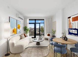 597 Grand St #902, Brooklyn, NY 11211