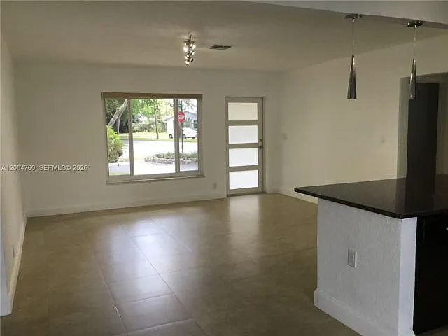5881 SW 15th St — Photo 4