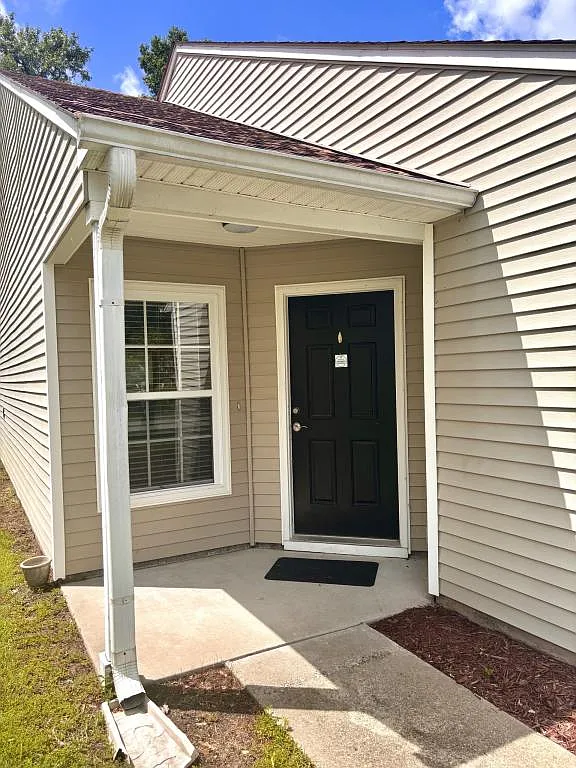 199 Bellgrove Dr. — Photo 3