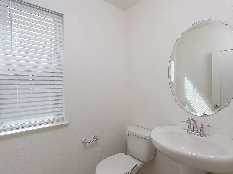 210 Ashton Way — Photo 21