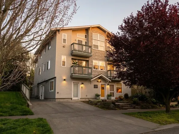 Ballard Market Apartments - Located just steps from the Ballard Market, 1408 NW 57th St APT 203, Seattle, WA 98107