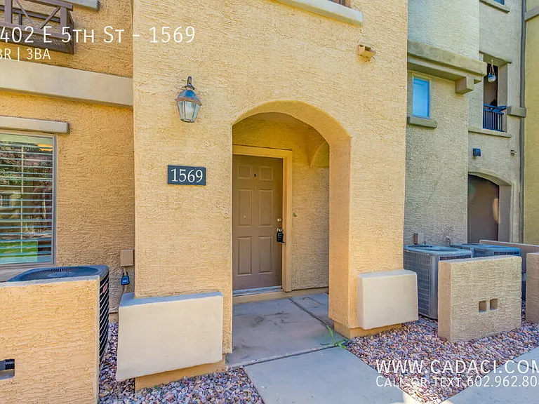 2402 E 5th St #1569 — Photo 53