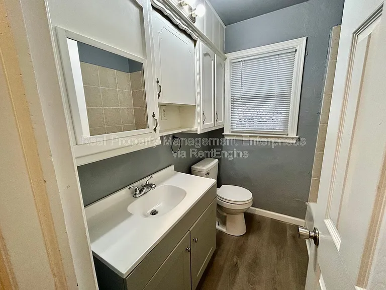 3044 NW 28th St — Photo 16