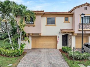 6140 Grand Cypress Cir E, Pompano Beach, FL 33073