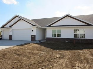 321 Silver Oak Trl, Marion, IA 52302