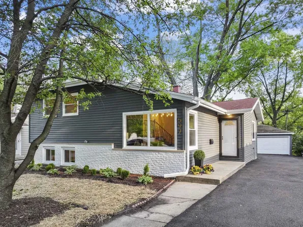 597 Lowden Ave, Glen Ellyn, IL 60137