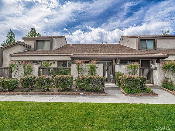 2nd image of 25713 Vista Fairways Dr