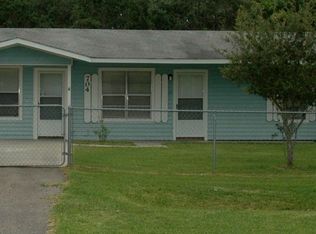 704 S Verne St, Rockport, TX 78382