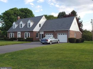 822 Mountain View Rd, Waynesboro, PA 17268