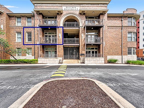 3rd image of 600 W Meadow St APT 206